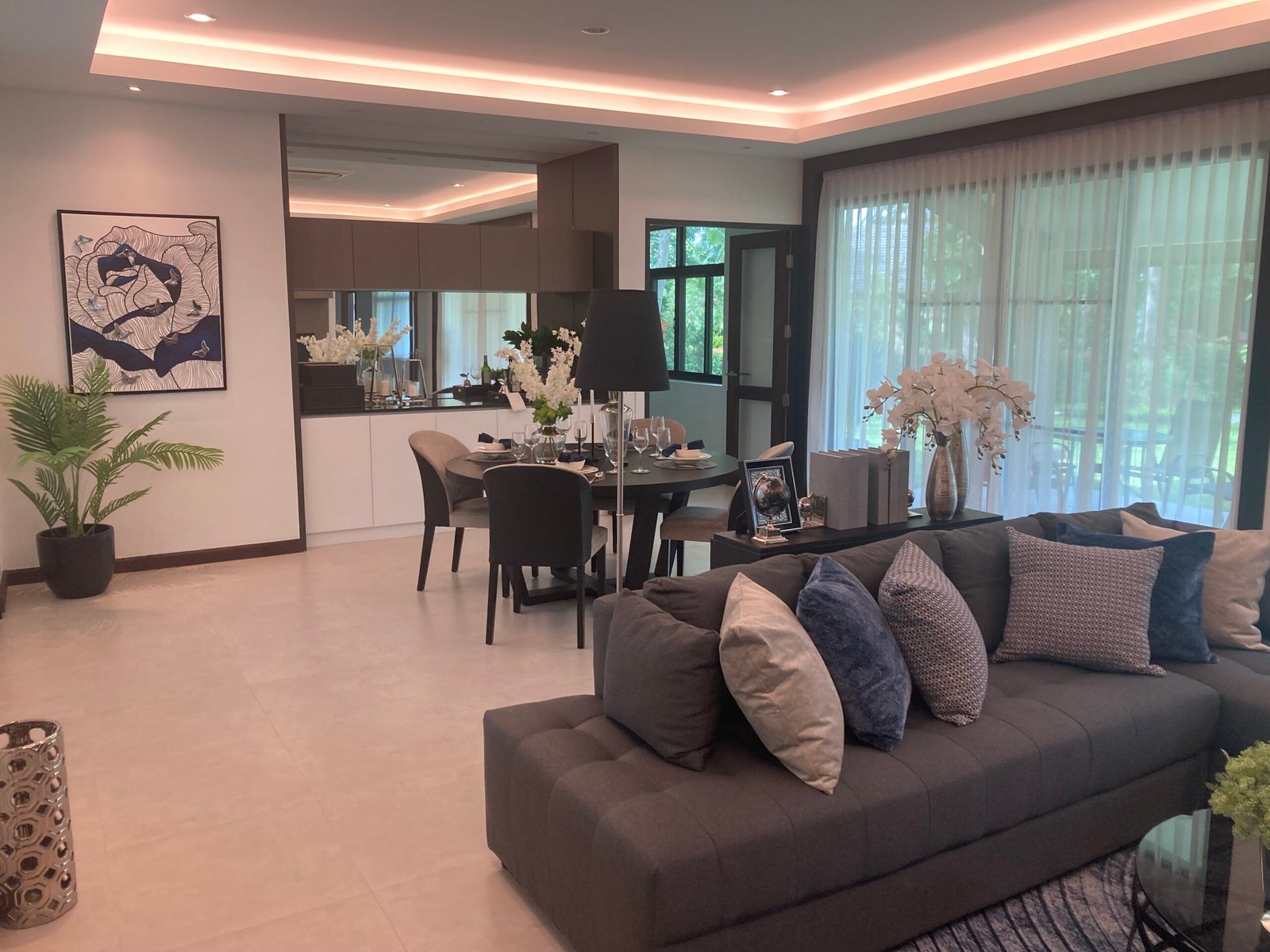 House in Green Valley Dinning Room View