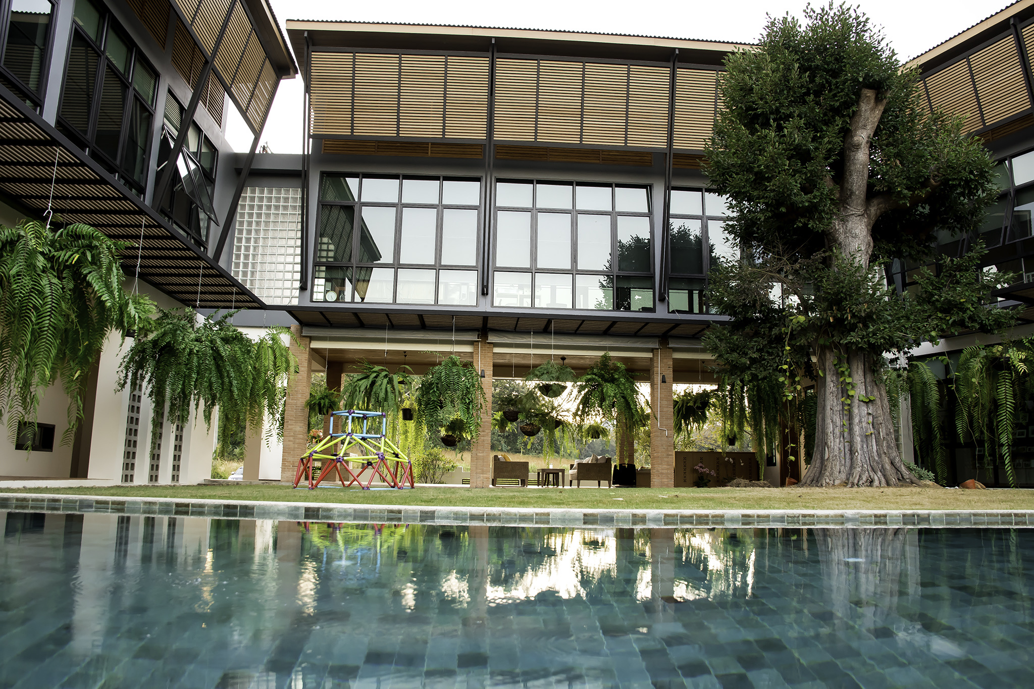 Project Design By Niwat Architects Peter House, Sustainable Living in Chiang Mai
