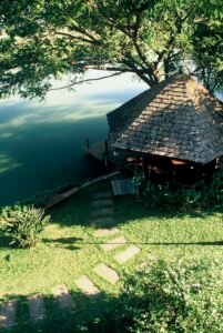 Lanna Contemporary House - Lake View
